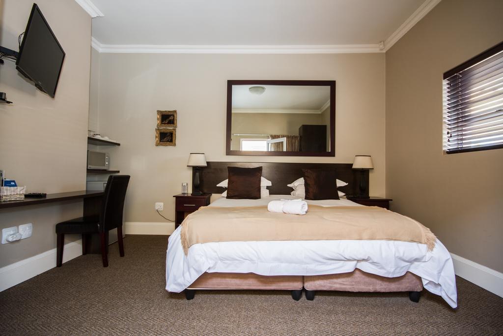 The Blue Lotus Guest House Port Elizabeth Bagian luar foto