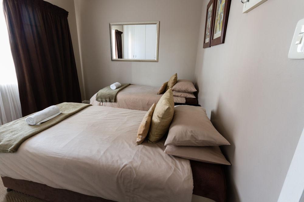 The Blue Lotus Guest House Port Elizabeth Bagian luar foto